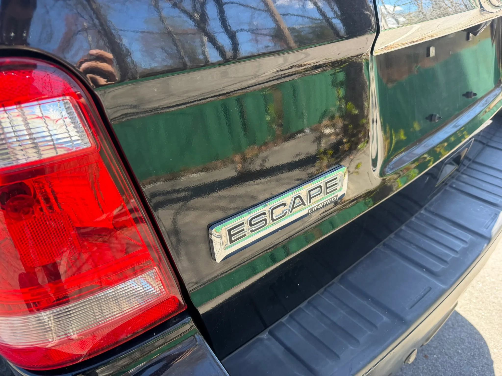 Used 2012 Ford Escape Limited image 11