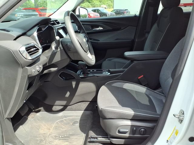 Used 2023 Chevrolet TrailBlazer LT w/ Convenience Package FWD image 8