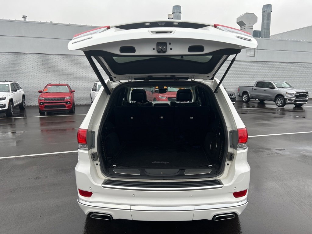 Used 2020 Jeep Grand Cherokee Summit w/ Platinum Series Group image 11