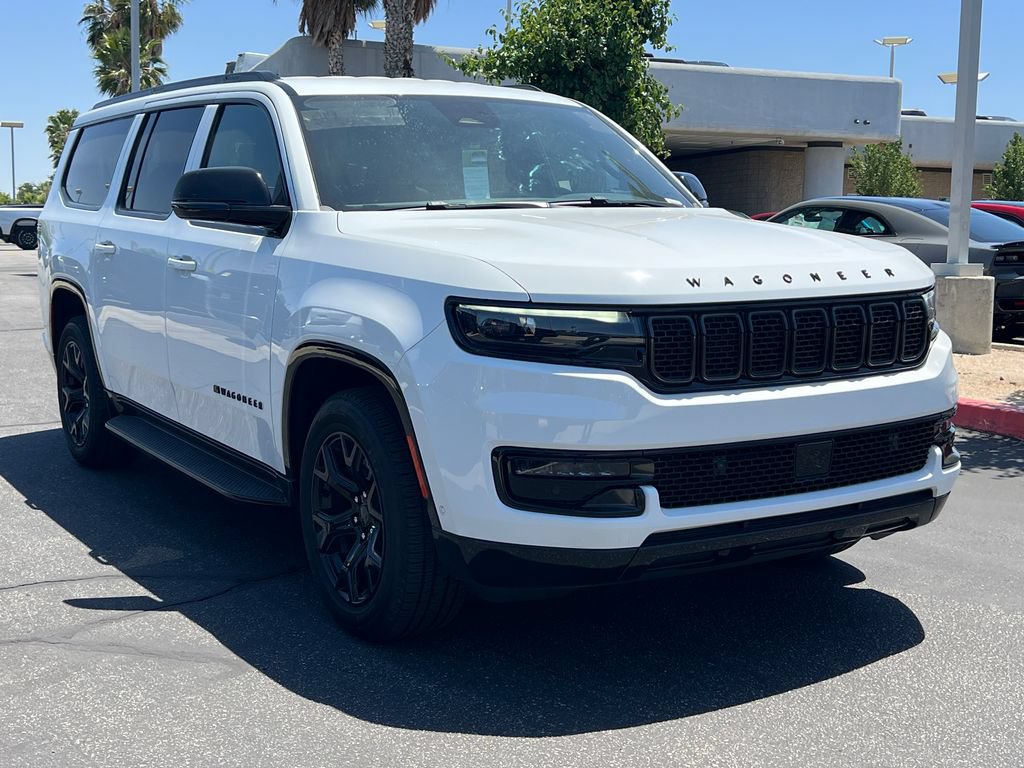 New 2025 Jeep Wagoneer L Series II AWD/4WD image 9