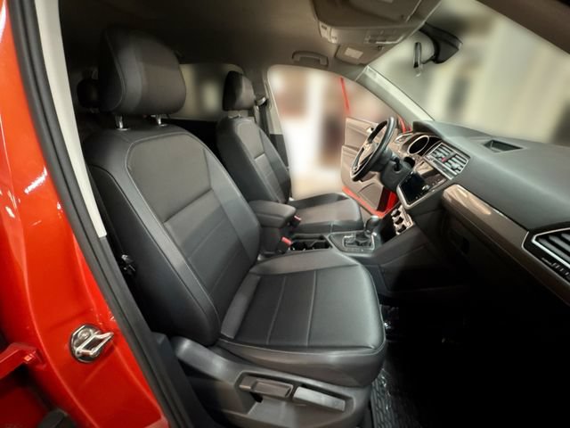 Used 2019 Volkswagen Tiguan SE FWD image 26