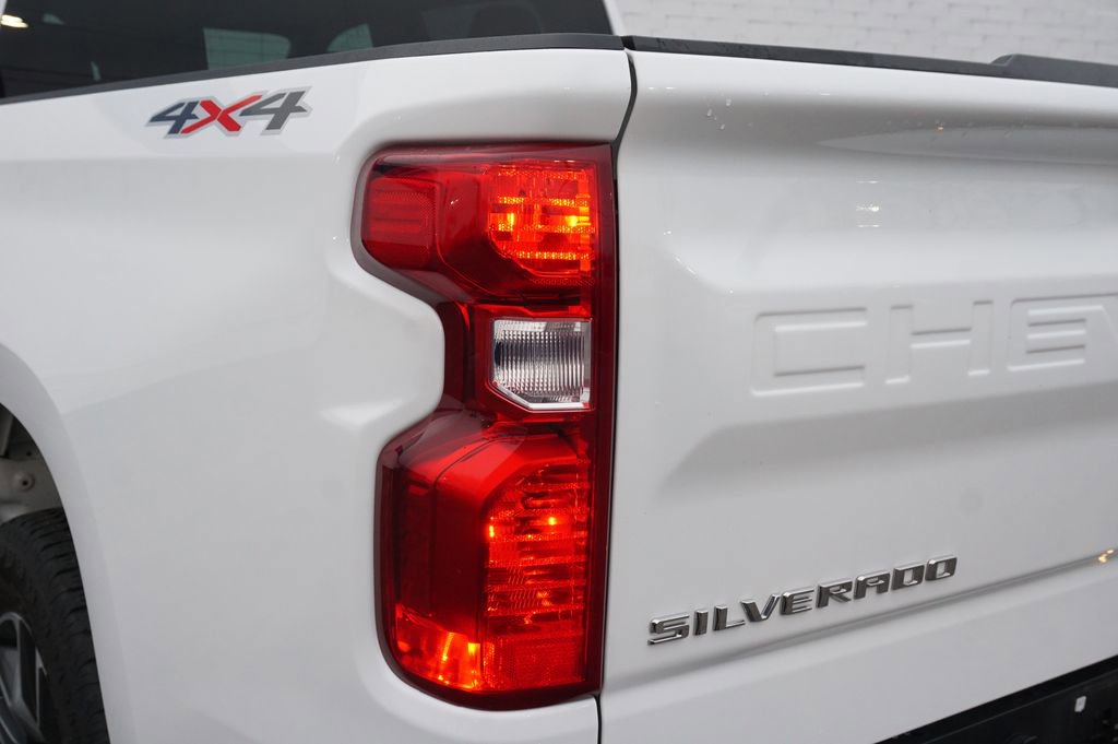 Used 2024 Chevrolet Silverado 1500 LT image 30