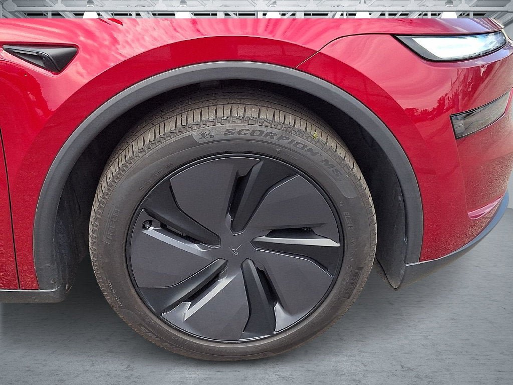 Used 2026 Tesla Model Y Long Range AWD/4WD image 9