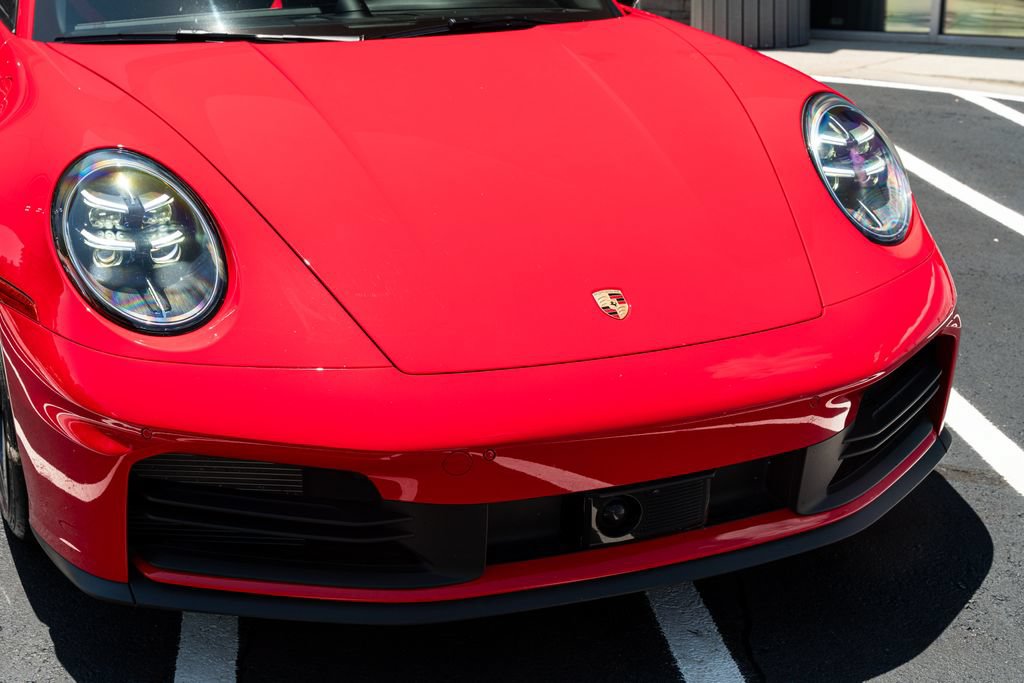 Used 2025 Porsche 911 Carrera RWD image 5