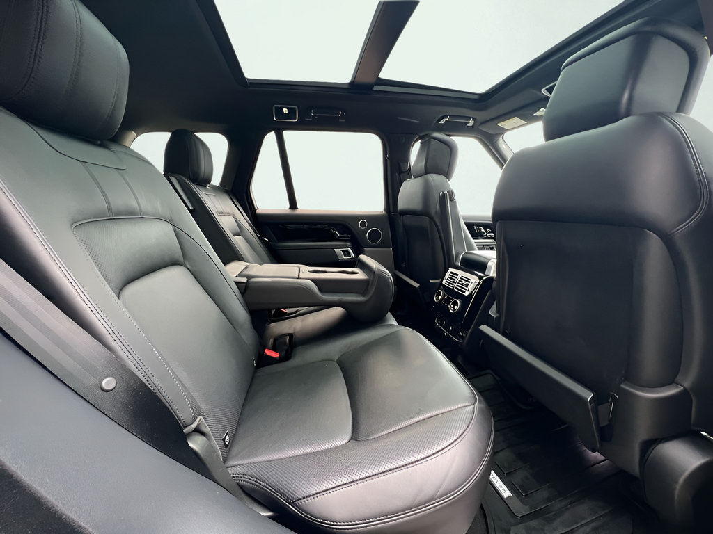 Used 2018 Land Rover Range Rover Supercharged AWD/4WD image 28