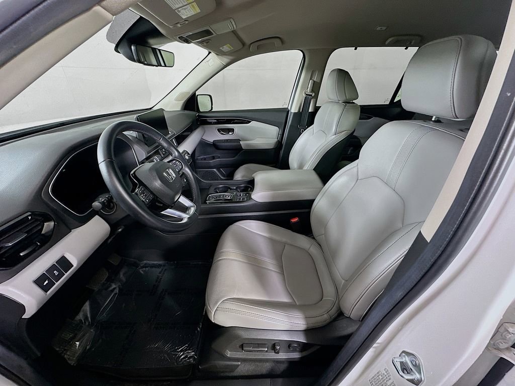 Used 2024 Honda Pilot EX-L image 16