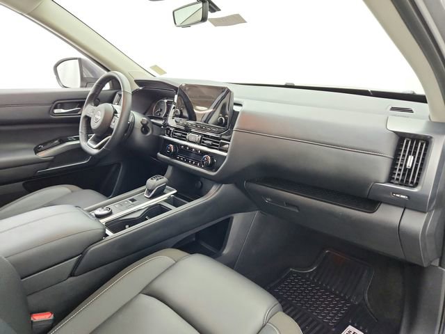 Used 2025 Nissan Pathfinder SL w/ SL Premium Package image 24