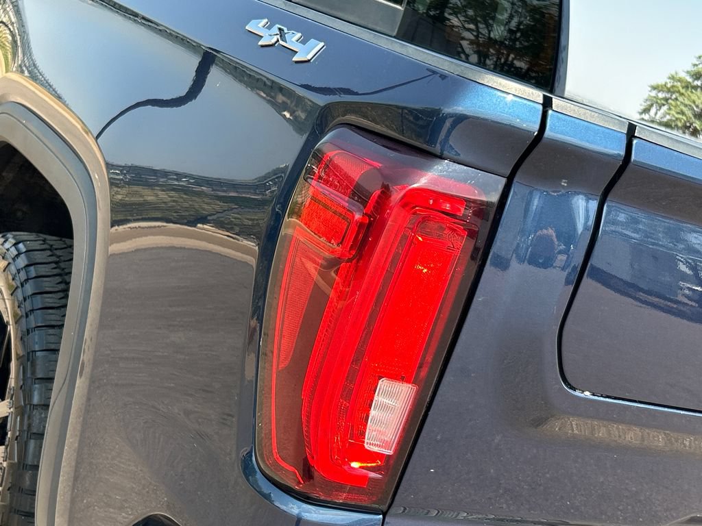 Used 2019 GMC Sierra 1500 SLT w/ SLT Convenience Package AWD/4WD image 23