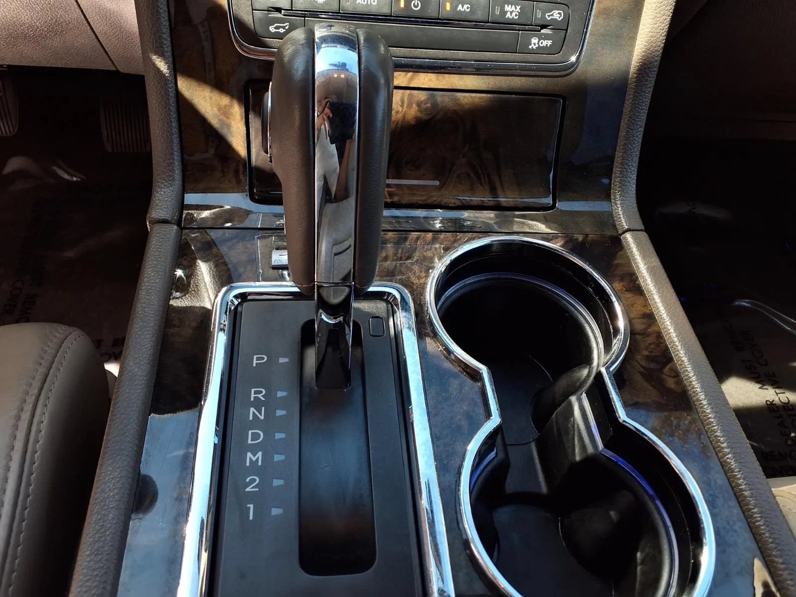Used 2015 Lincoln Navigator 2WD image 11