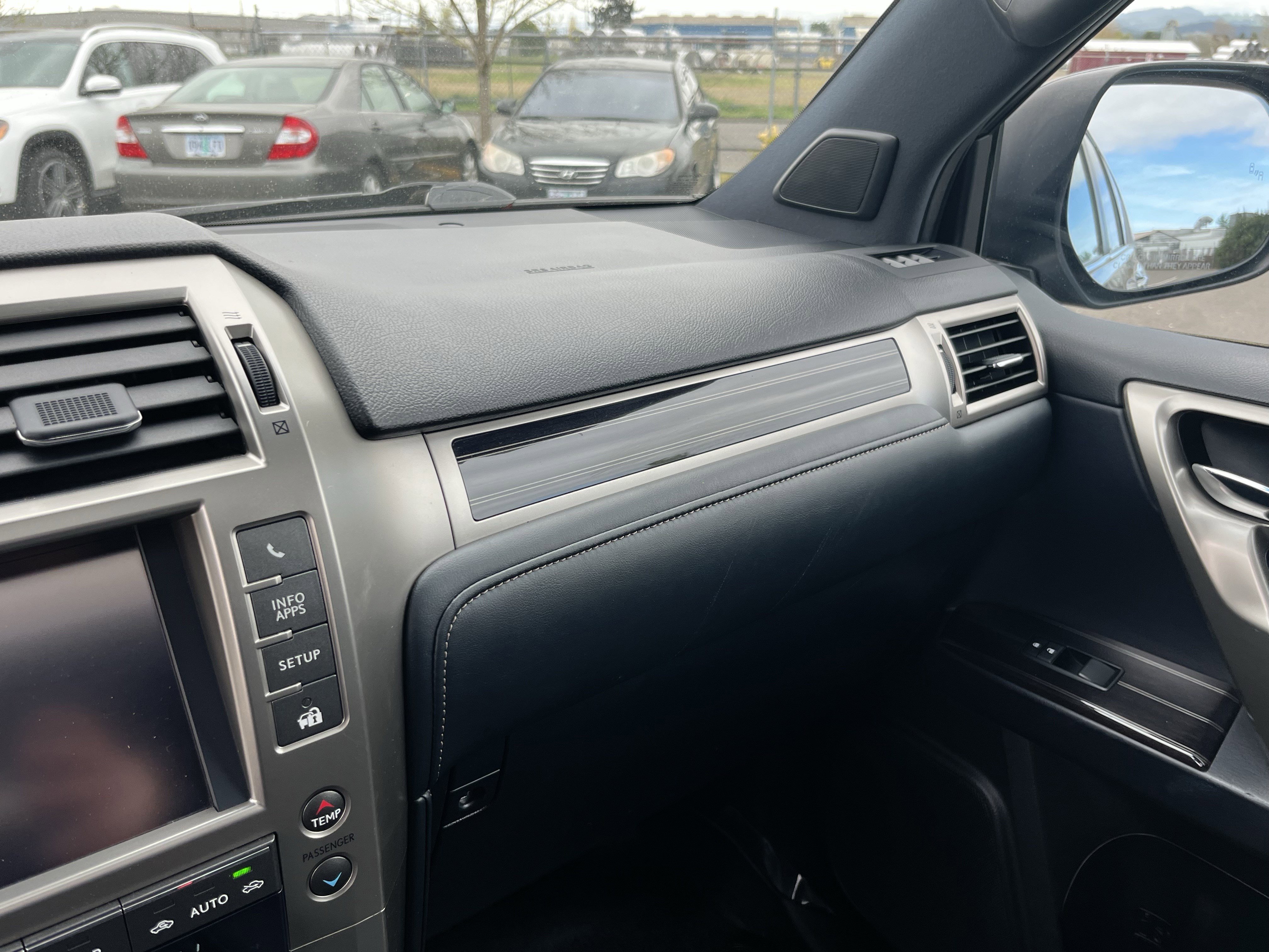 Used 2021 Lexus GX 460 Premium w/ Premium Package image 24