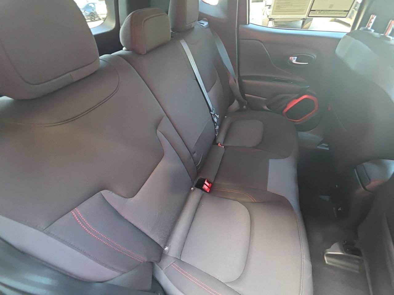 Used 2016 Jeep Renegade Trailhawk AWD/4WD image 20