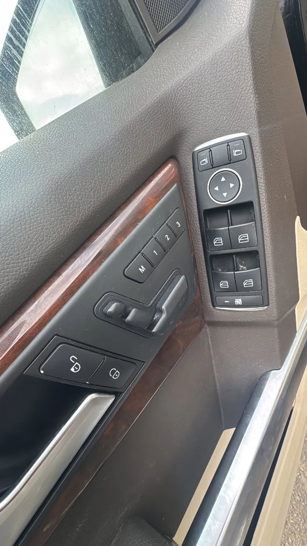 Used 2013 Mercedes-Benz GLK 350 4MATIC image 10