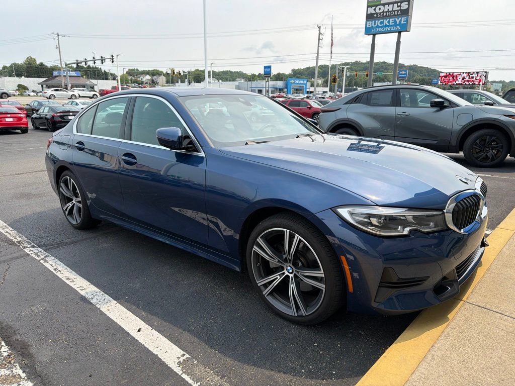 Used 2021 BMW 330i xDrive Sedan w/ Premium Package AWD/4WD image 9