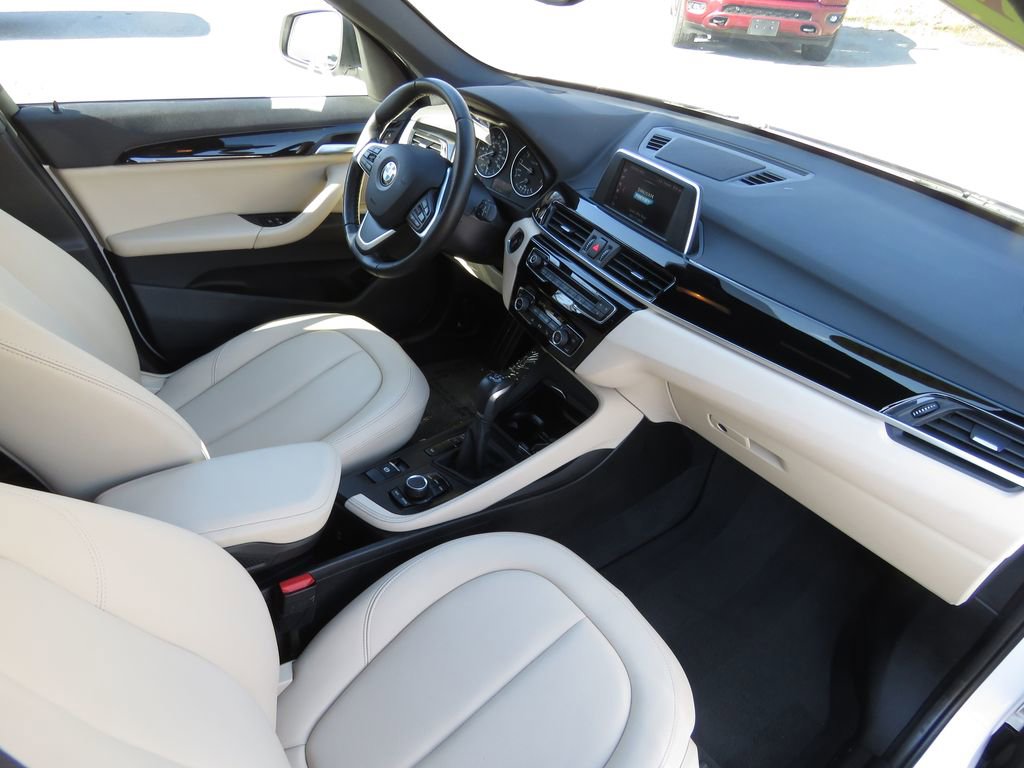 Used 2018 BMW X1 xDrive28i image 14