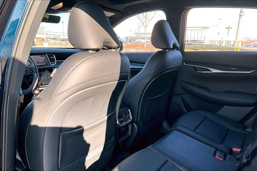 Certified 2023 INFINITI QX50 Sport w/ Cargo Package image 31