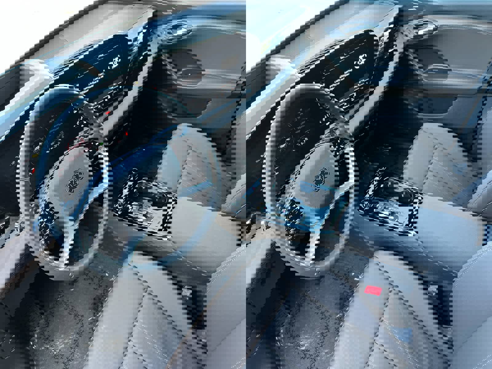 Used 2025 Audi Q6 e-tron Premium Plus w/ Premium Plus image 11