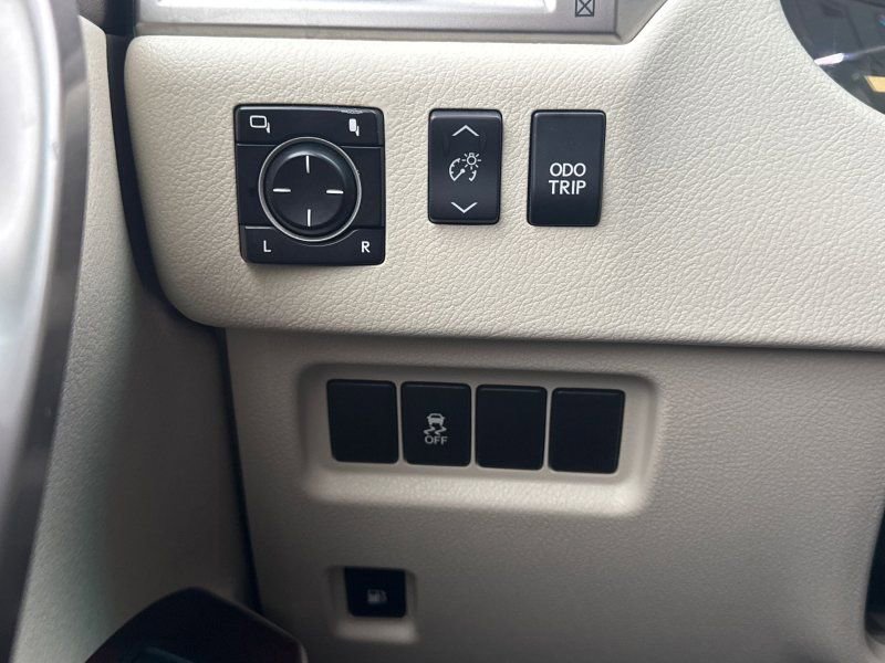 Used 2010 Lexus GX 460 image 31