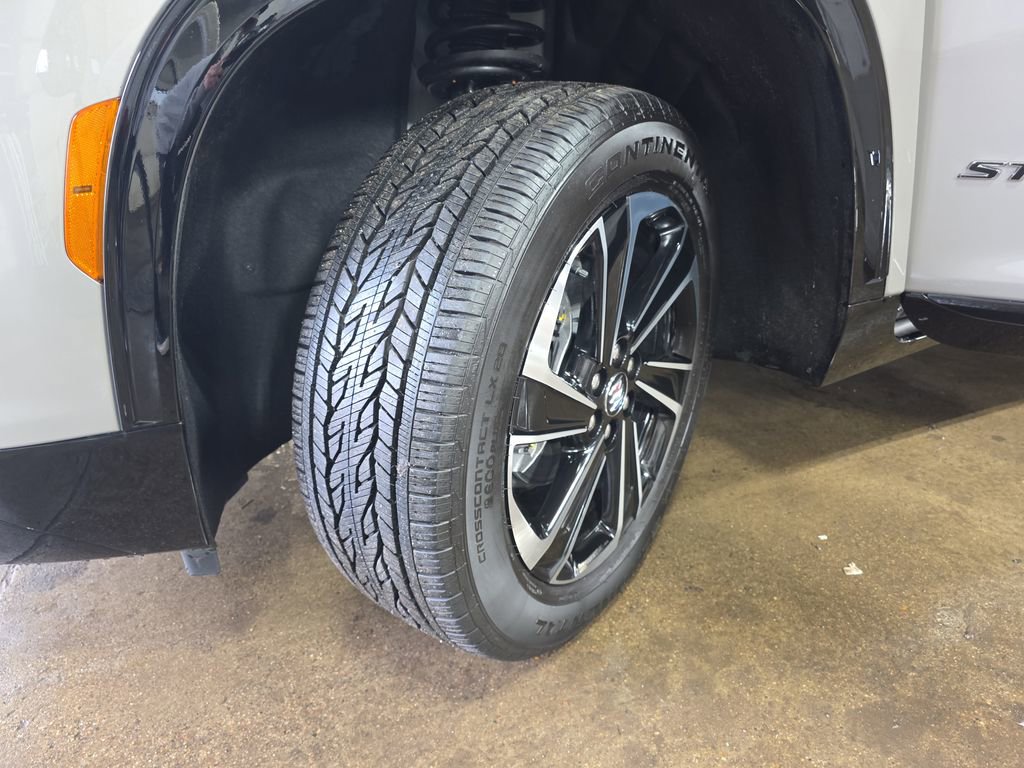 New 2026 Buick Enclave Sport Touring w/ Power Package image 35