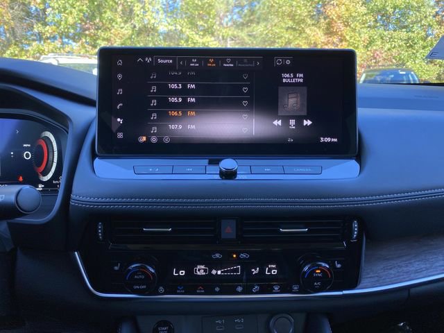 New 2026 Nissan Rogue Platinum image 9