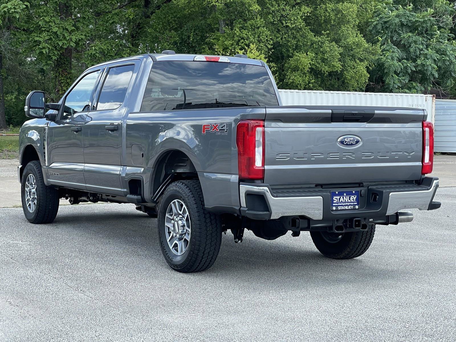 New 2025 Ford F250 XLT w/ FX4 Off-Road Package image 5
