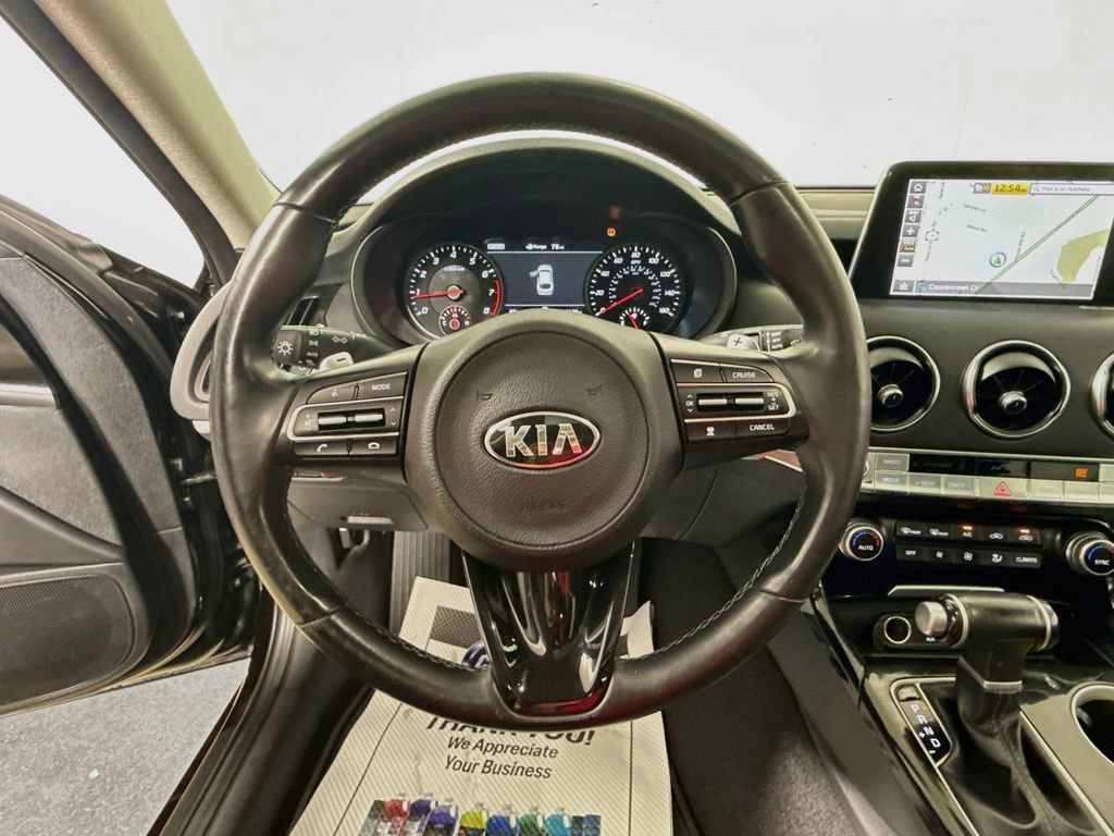 Used 2018 Kia Stinger Premium AWD/4WD image 11