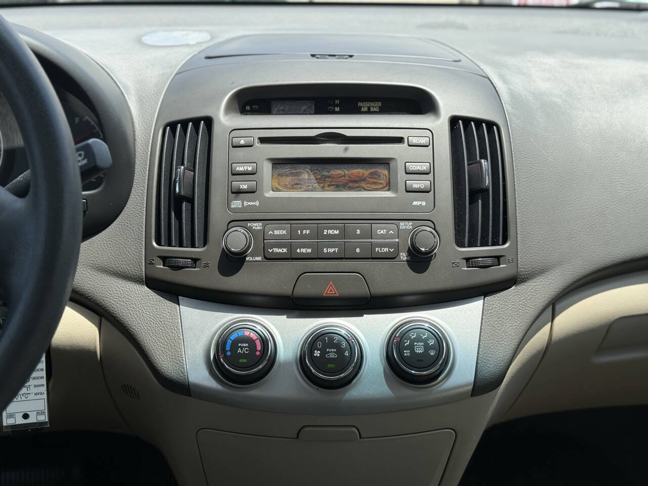 Used 2010 Hyundai Elantra GLS FWD image 15