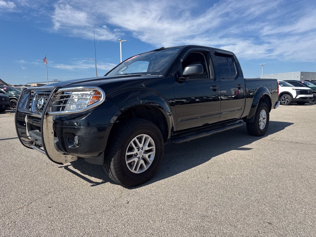 Used 2016 Nissan Frontier SV w/ SV Value Truck Package AWD/4WD image 2