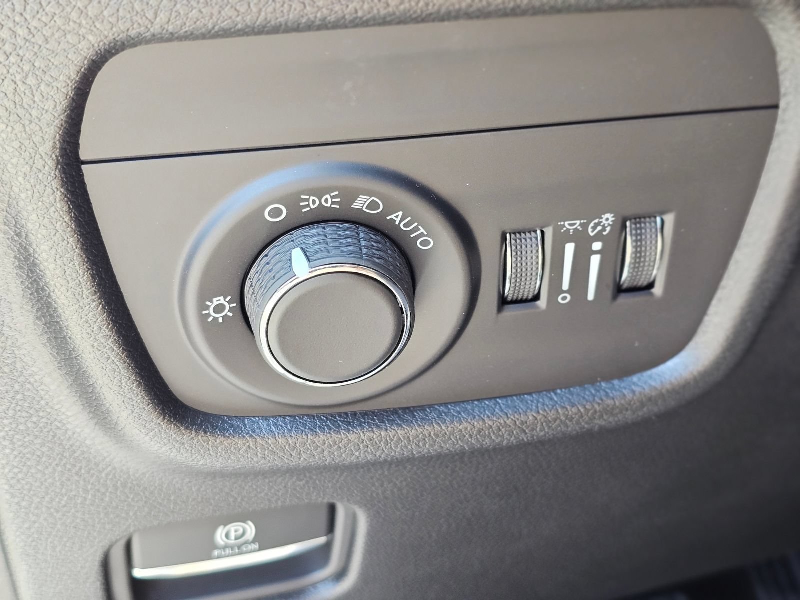 New 2026 Jeep Grand Cherokee Altitude RWD image 16