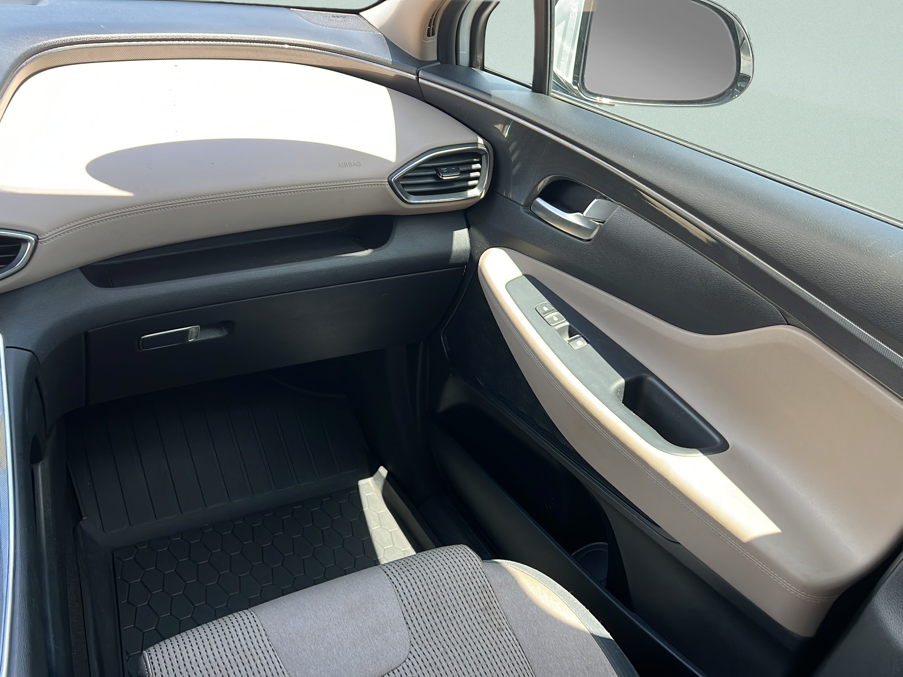 Certified 2023 Hyundai Santa Fe SEL FWD image 16