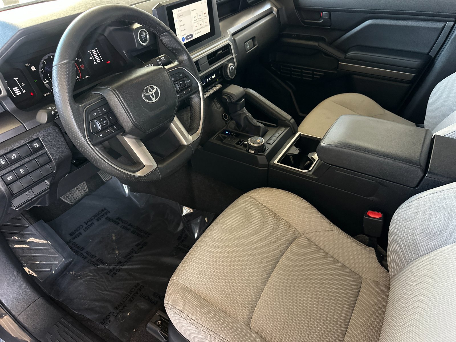 Used 2025 Toyota 4Runner SR5 AWD/4WD image 8