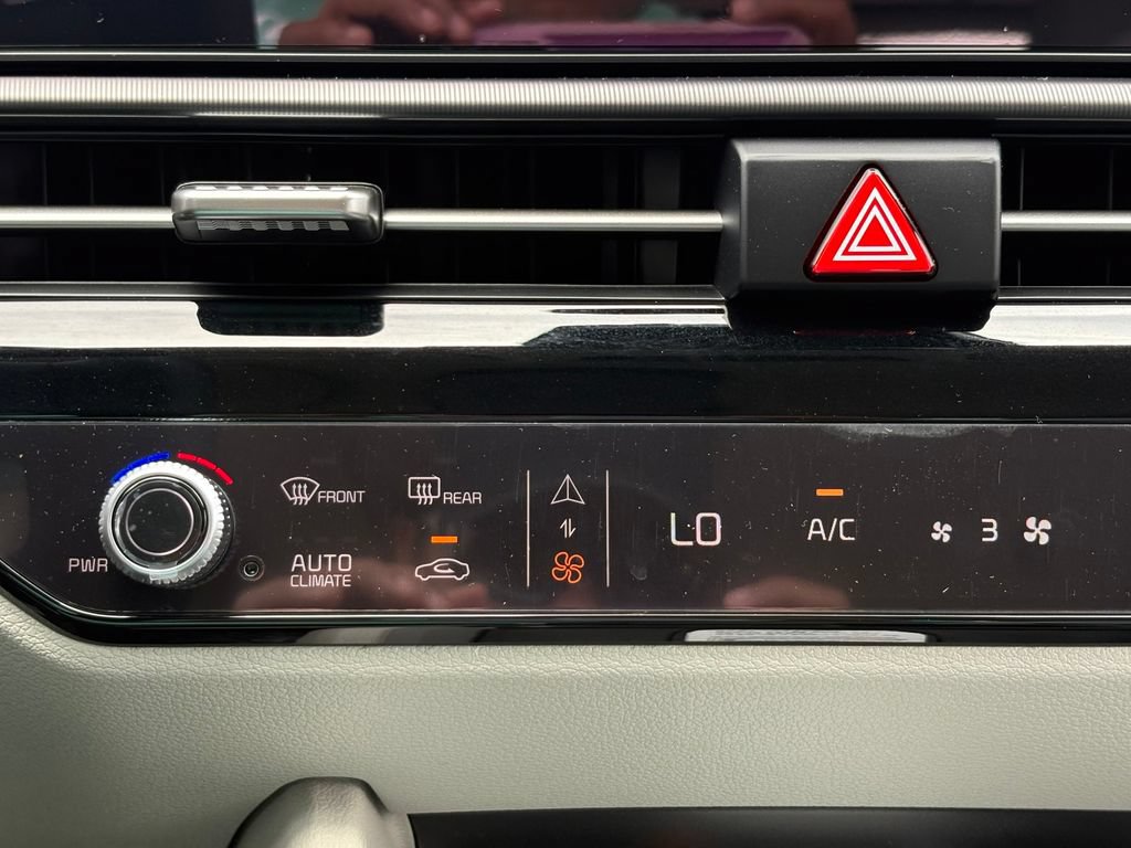 New 2026 Kia Sportage EX FWD image 25