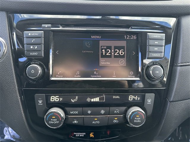 Used 2020 Nissan Rogue SV image 23