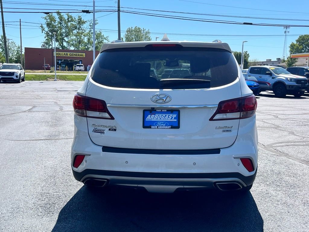 Used 2019 Hyundai Santa Fe XL w/ Cargo Package FWD image 6