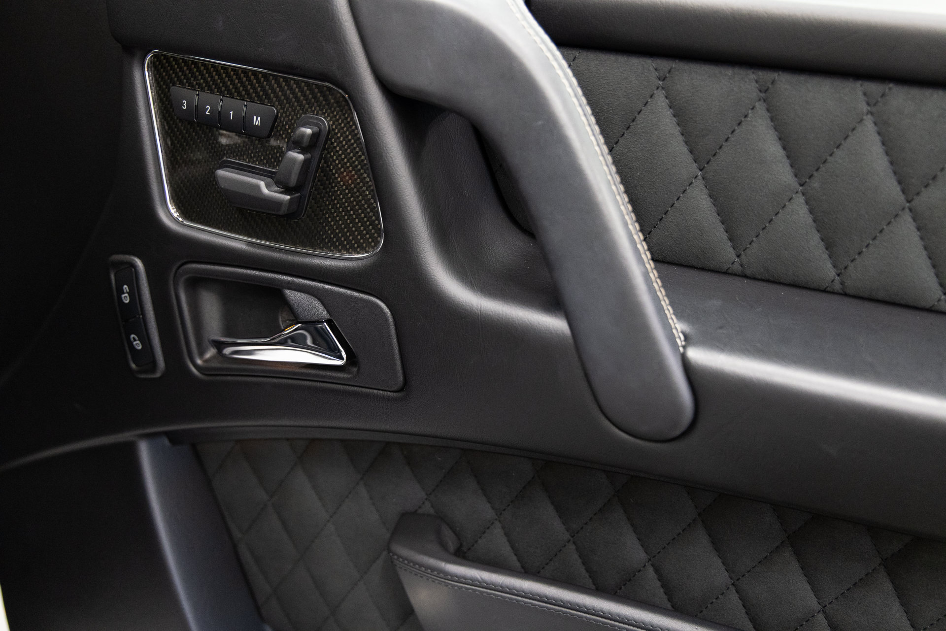 Used 2018 Mercedes-Benz G 550 Squared image 21