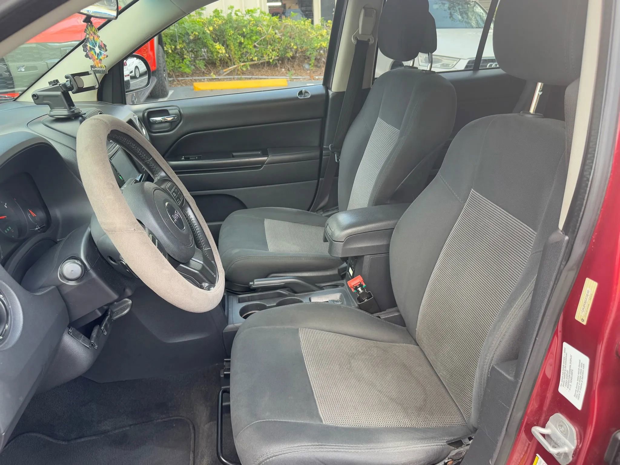 Used 2012 Jeep Compass Latitude w/ Sun/Sound Group AWD/4WD image 20