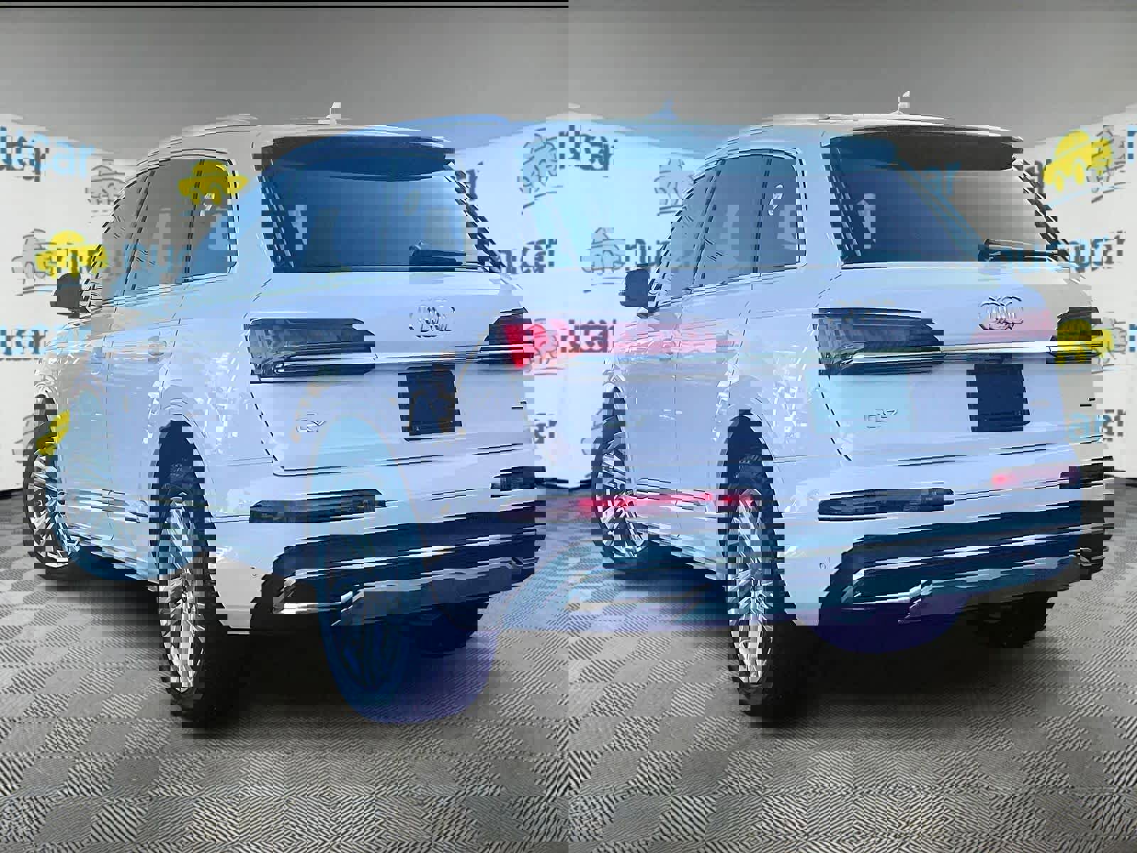 Used 2022 Audi Q7 3.0T Premium w/ Convenience Package image 4