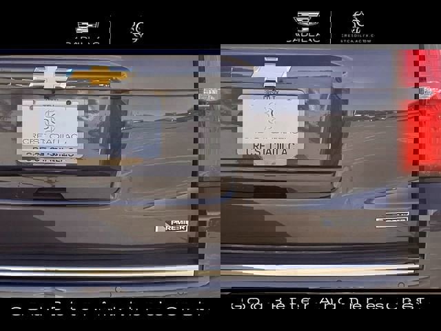 Used 2017 Chevrolet Suburban Premier image 6