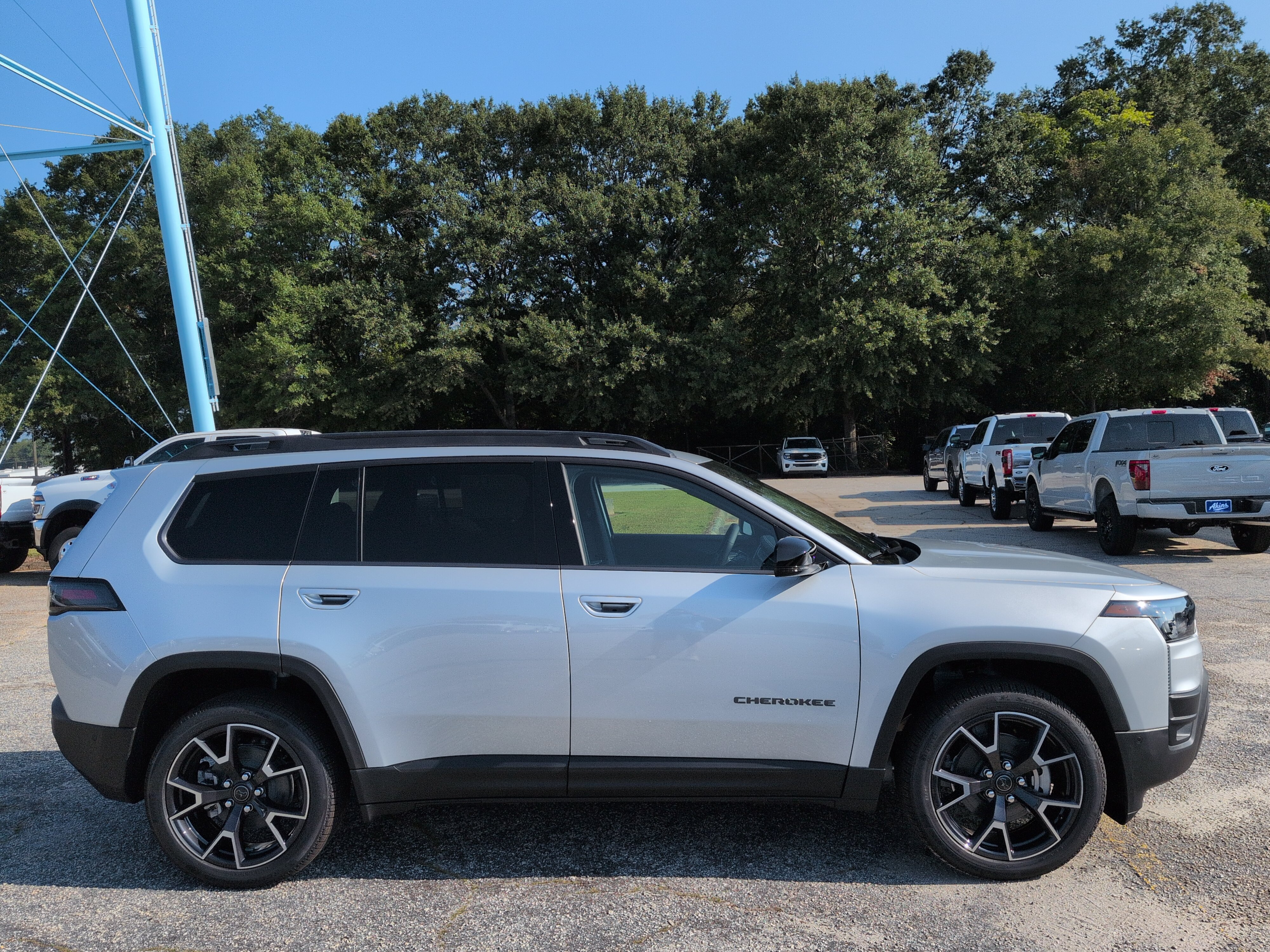 New 2026 Jeep Cherokee Overland AWD/4WD image 2