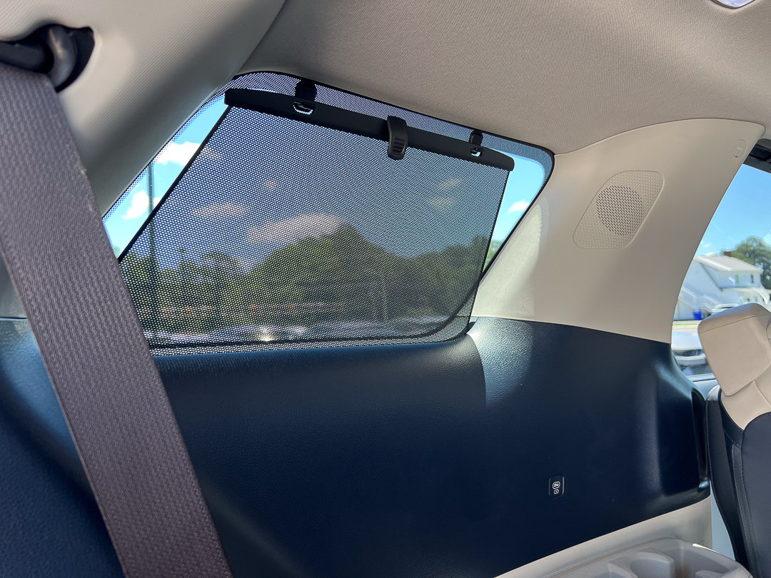 Used 2025 Kia Carnival SX FWD image 9