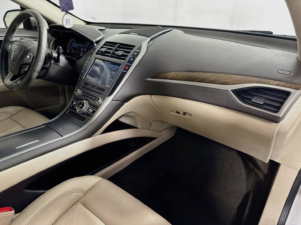 Used 2019 Lincoln MKZ Reserve w/ Reserve Plus Package FWD image 37