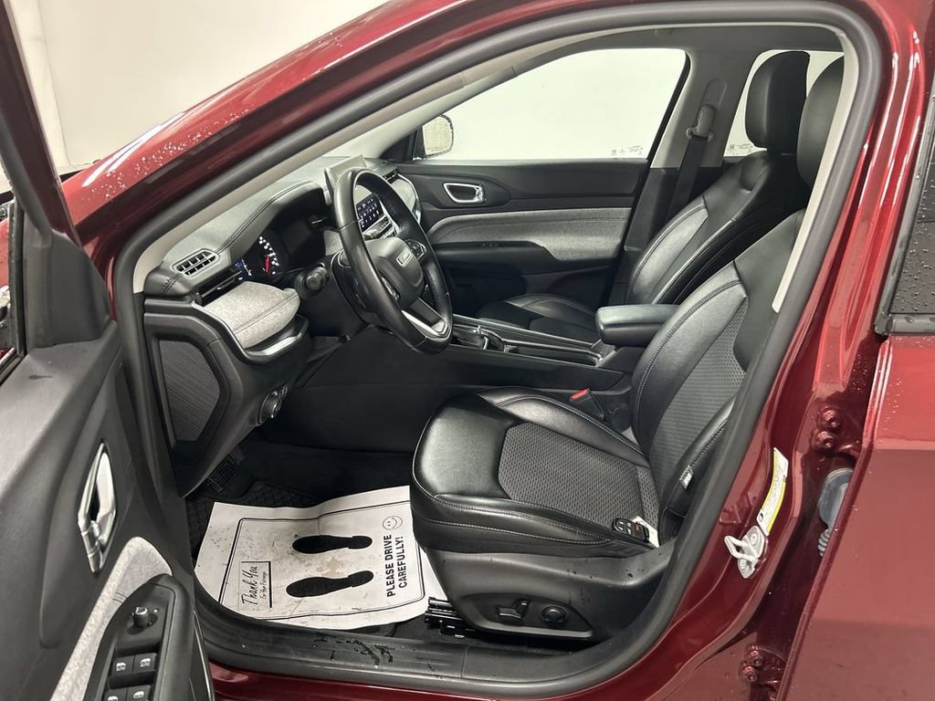 Certified 2022 Jeep Compass Latitude w/ Convenience Group AWD/4WD image 9