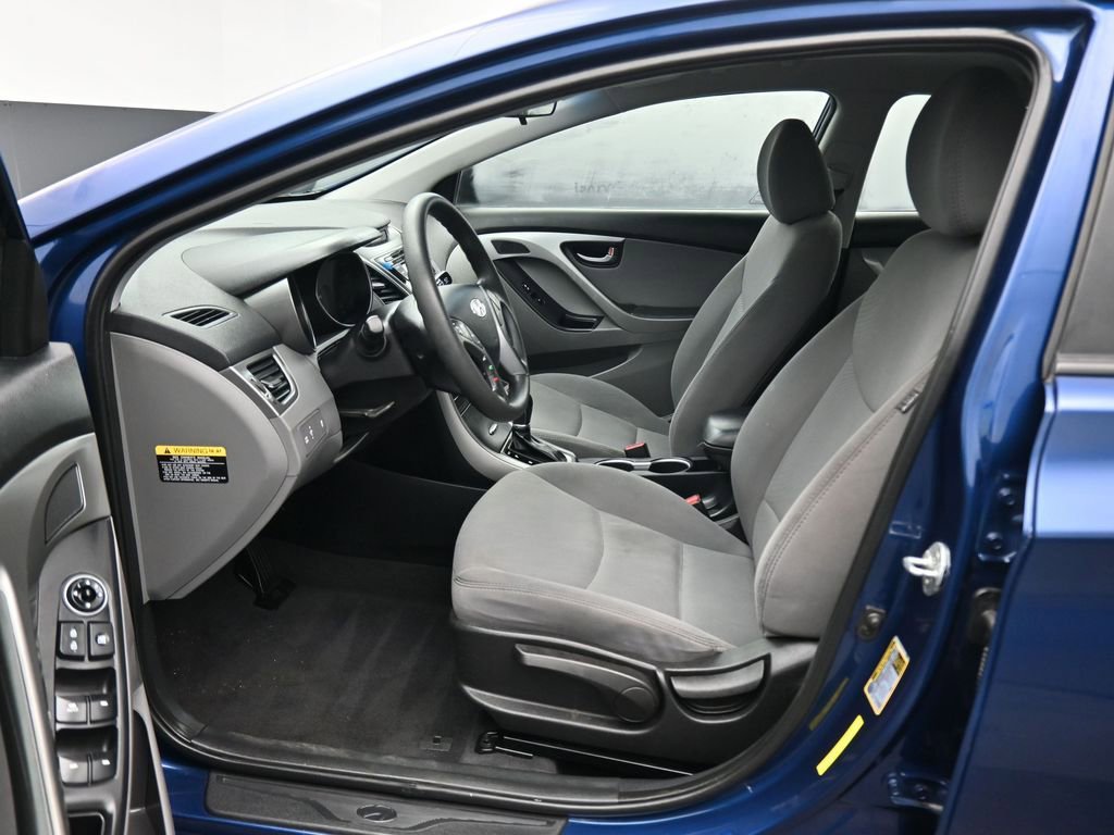 Used 2016 Hyundai Elantra SE w/ Option Group 02 image 11