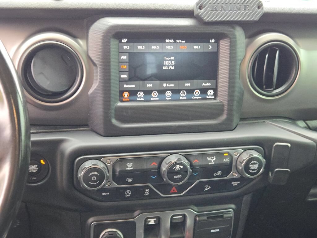Used 2020 Jeep Wrangler Sport AWD/4WD image 2