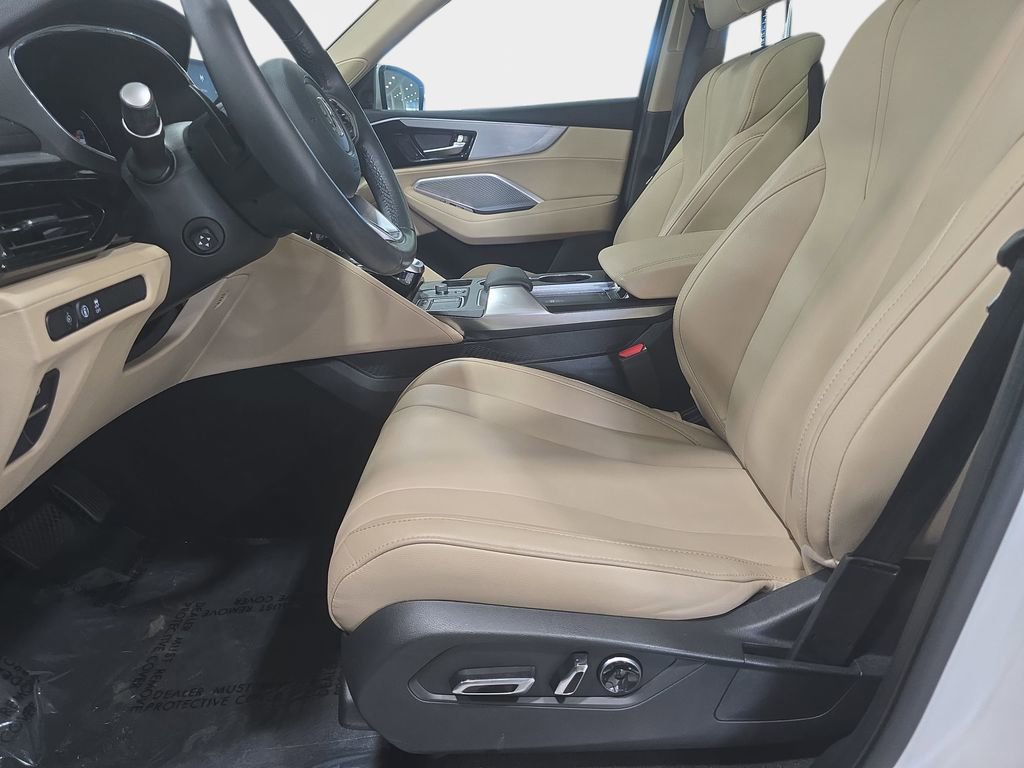 Used 2023 Acura MDX SH-AWD image 25