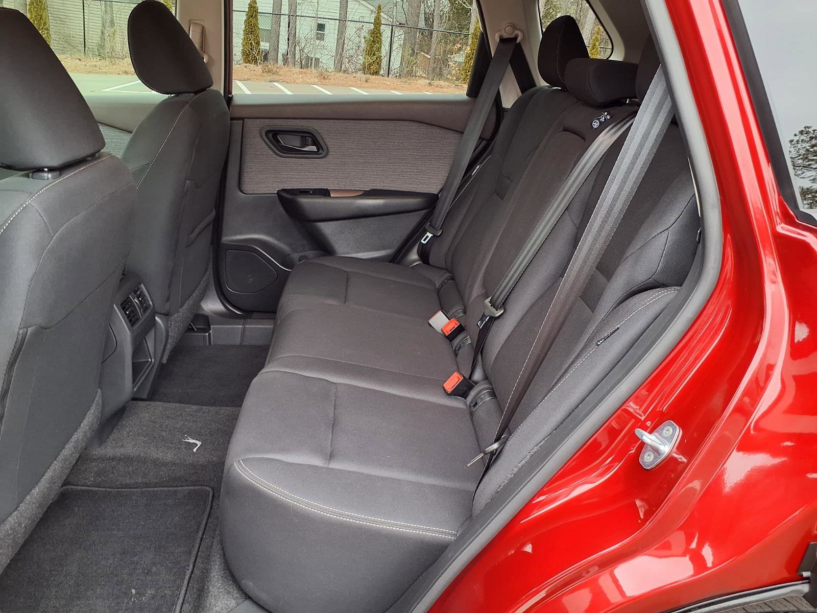 Used 2023 Nissan Rogue S image 10