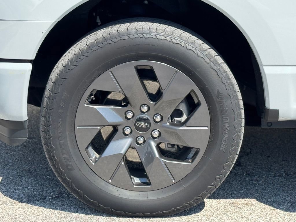 Used 2024 Ford F150 Lightning Flash AWD/4WD image 44