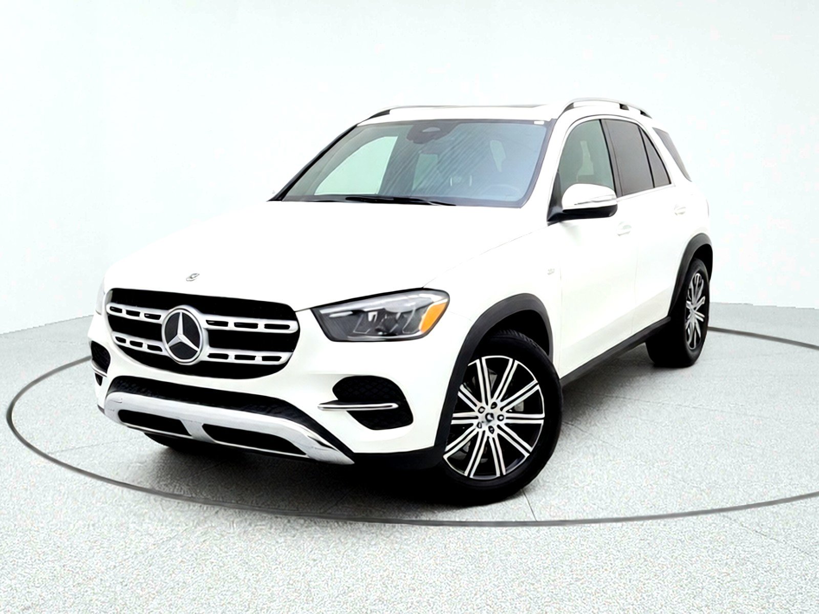 Certified 2025 Mercedes-Benz GLE 450e 4MATIC image 2