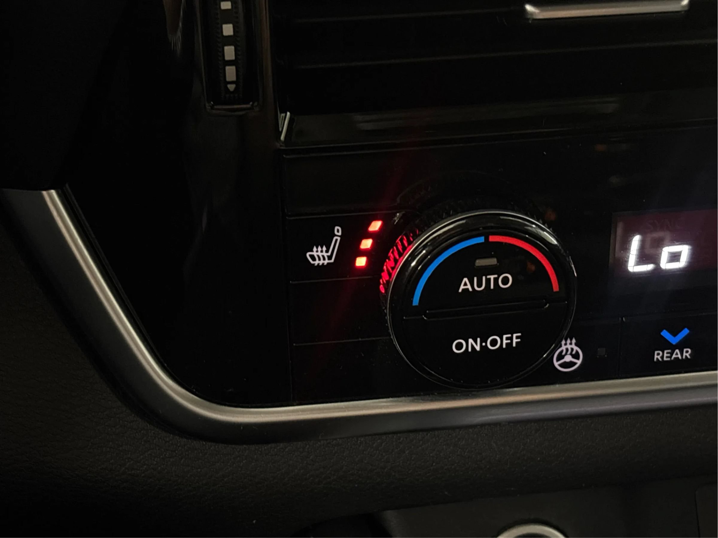 Used 2022 Nissan Rogue Platinum w/ Head-Up Display Package AWD/4WD image 43