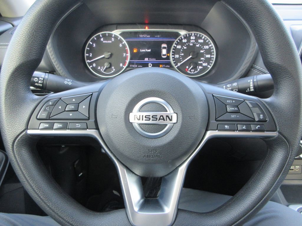 Used 2023 Nissan Sentra SV image 23