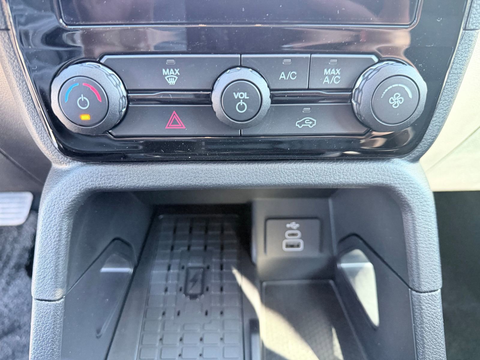 New 2025 Ford Ranger XLT w/ FX4 Off-Road Package image 16